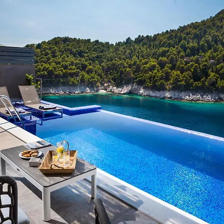 Exquisite Kefalonia Arystar 1 Bedroom Seafornt Spectacular Sea Views Private Outdoor Infinity Pool Assos Villa Asos
